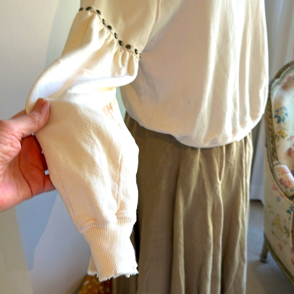 THE GREAT Distressed Sweatshirt with Studded Fancy Sleeves. Cozy 100% Cotton - Picture 3 of 8